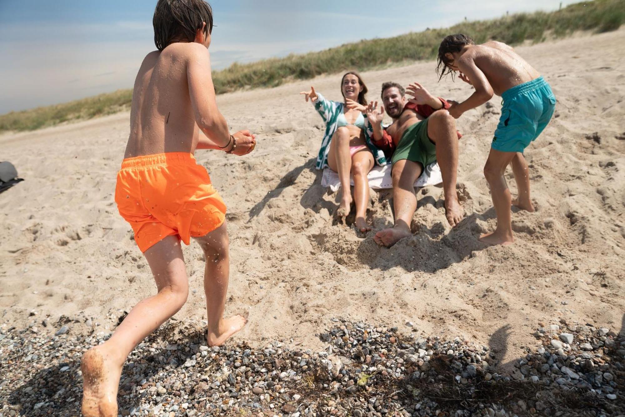 Отель Ferien- Und Freizeitpark Weissenhaeuser Strand Экстерьер фото